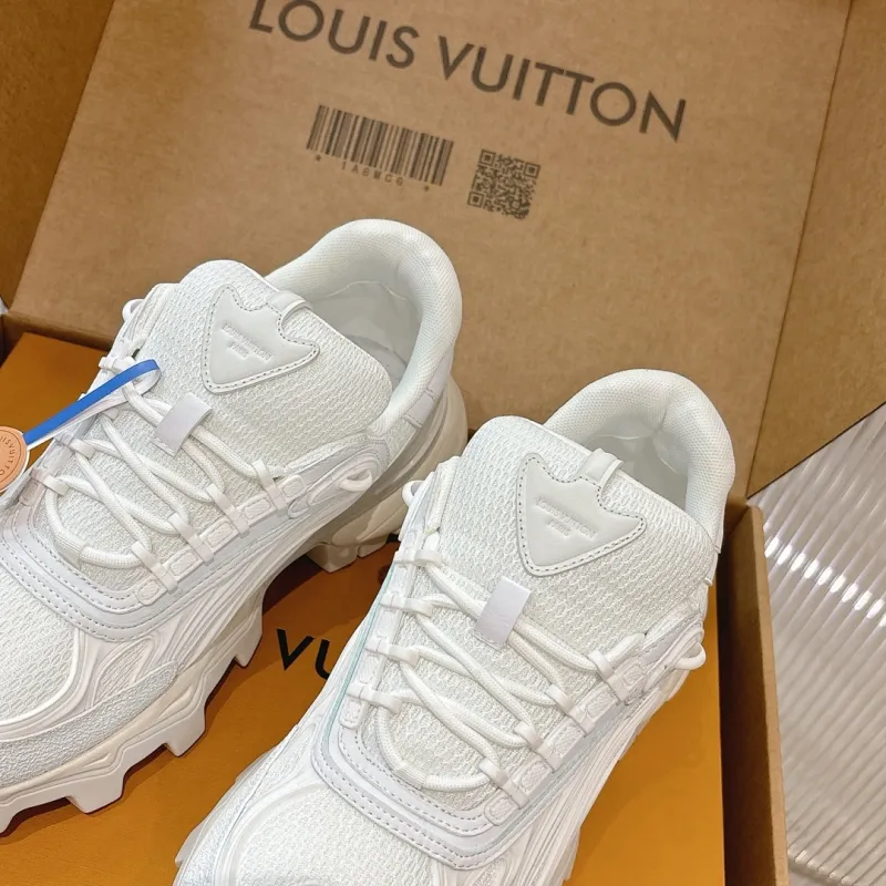 Louis Vuitton Shoes for Mens Louis Vuitton Sneakers #A62703