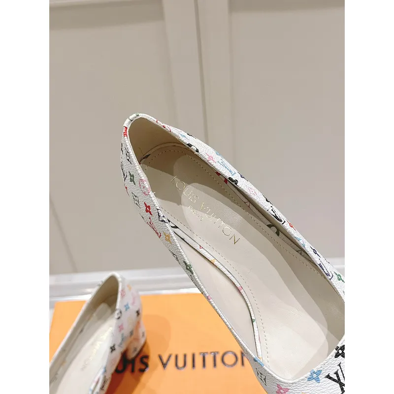 Louis Vuitton Shoes for Womens Louis Vuitton Pumps #A49570