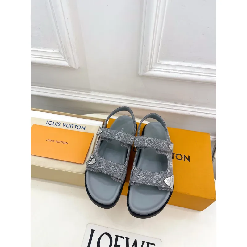 Louis Vuitton Shoes for Womens Louis Vuitton Sandals #A64312