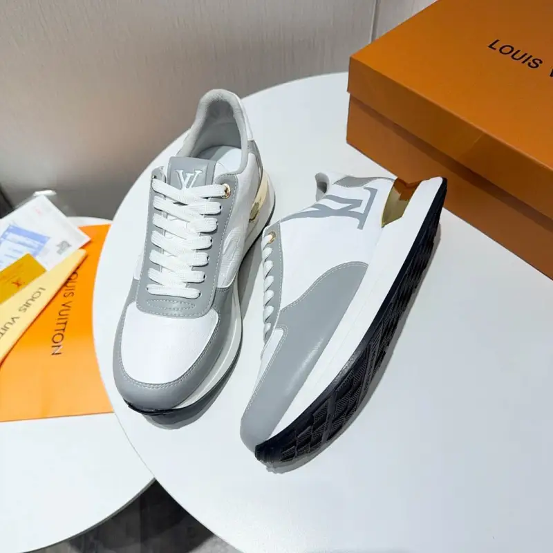 Louis Vuitton Shoes for Mens Louis Vuitton Sneakers #A63711
