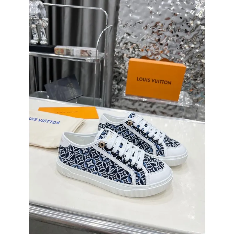 Louis Vuitton Shoes for Womens Louis Vuitton Sneakers #A53320