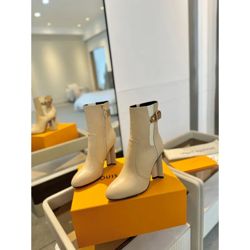 Louis Vuitton Shoes for Womens Louis Vuitton boots heel height:9.5cm #A58321