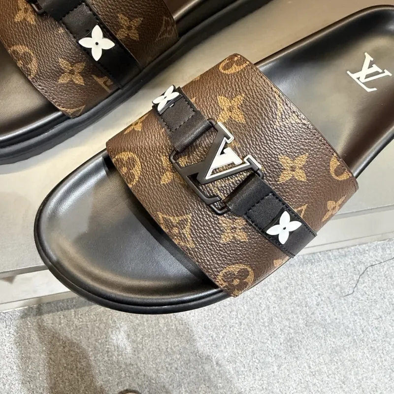 Louis Vuitton Shoes for Mens Louis Vuitton Slippers #A62467
