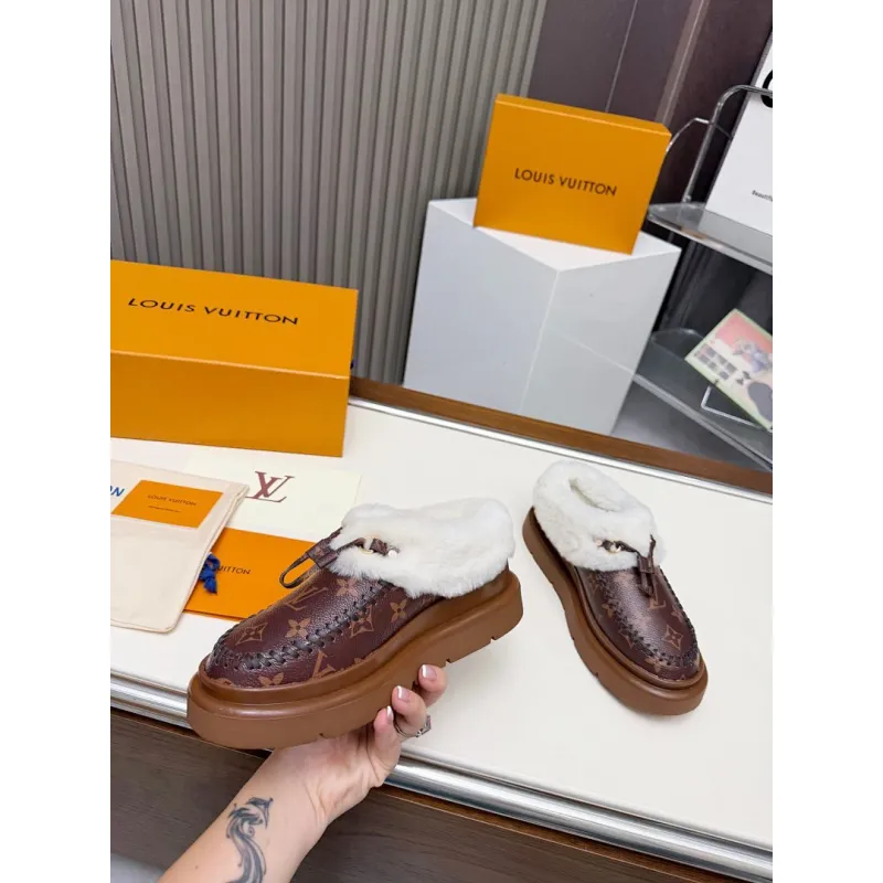 Louis Vuitton Shoes for Womens Louis Vuitton Sneakers #A59114