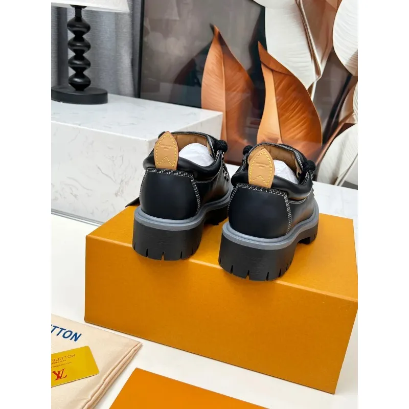 Louis Vuitton Shoes for Louis Vuitton Unisex Shoes 3.5cm #A56847