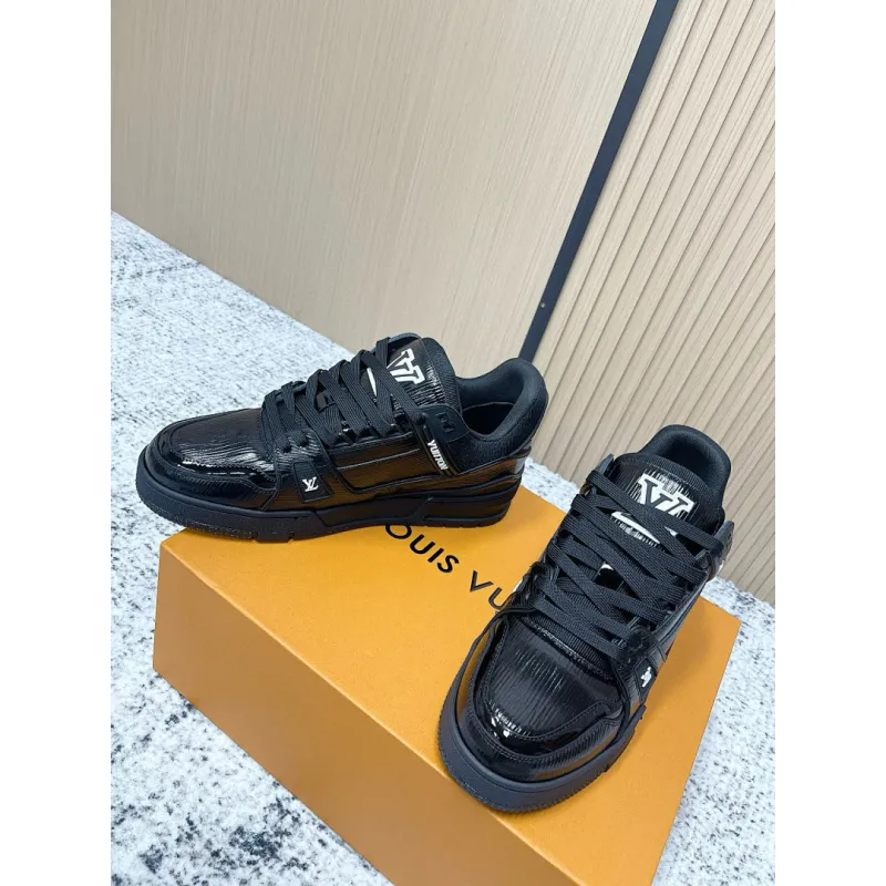 Louis Vuitton Shoes for Louis Vuitton Unisex Shoes #A62087