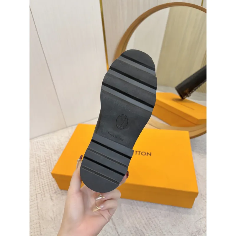 Louis Vuitton Shoes for Womens Louis Vuitton boots #A58261