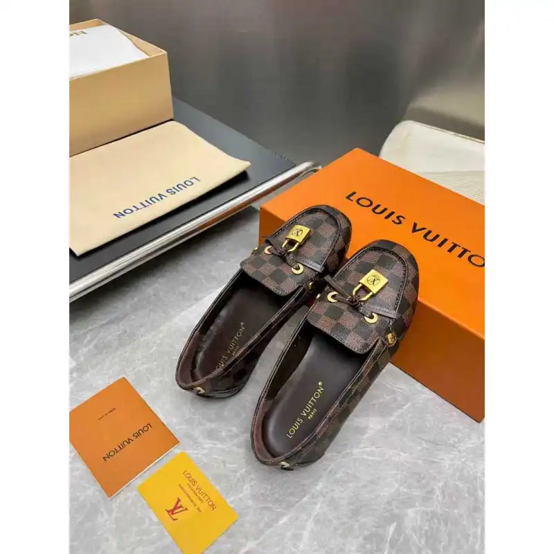 Louis Vuitton Shoes for Womens Louis Vuitton Sandals #A62072
