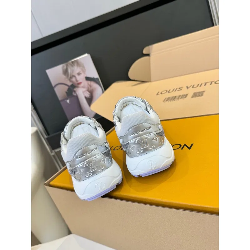Louis Vuitton Shoes for Womens Louis Vuitton Sneakers #A49594