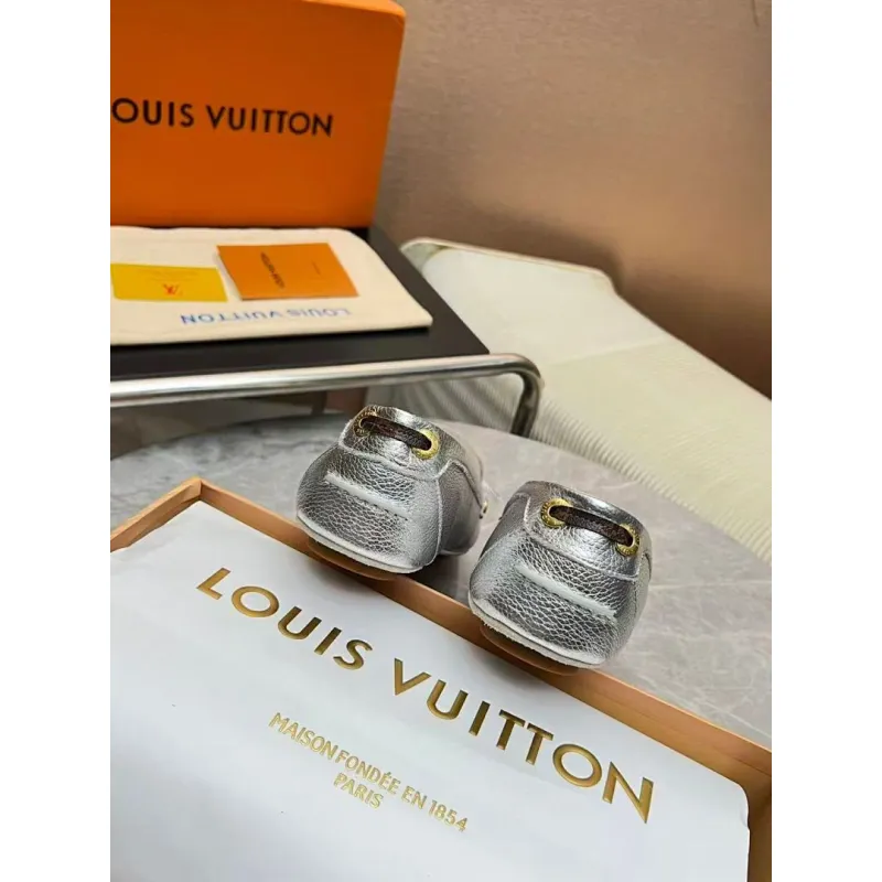 Louis Vuitton Shoes for Womens Louis Vuitton Sandals #A62071
