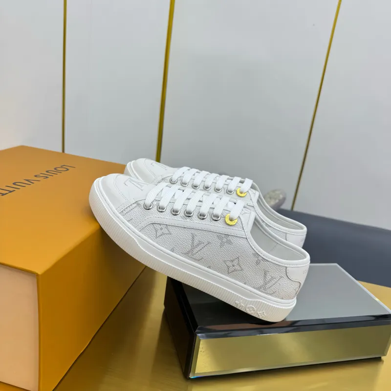 Louis Vuitton Shoes for Womens Louis Vuitton Sneakers #A57826
