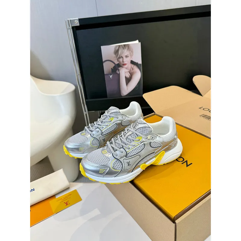 Louis Vuitton Shoes for Womens Louis Vuitton Sneakers #A49594