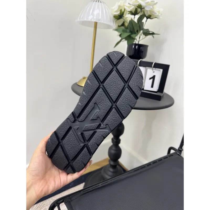 Louis Vuitton Shoes for Womens Louis Vuitton Sandals #A61777