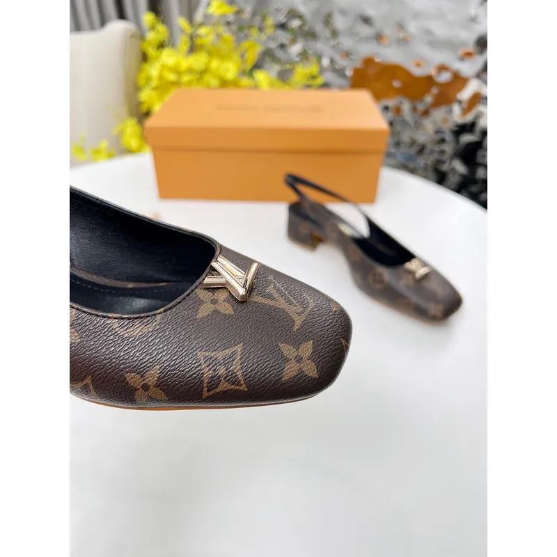 Louis Vuitton Shoes for Womens Louis Vuitton Pumps #A49580 Louis Vuitton Shoes for Womens Louis Vuitton Pumps #A49580