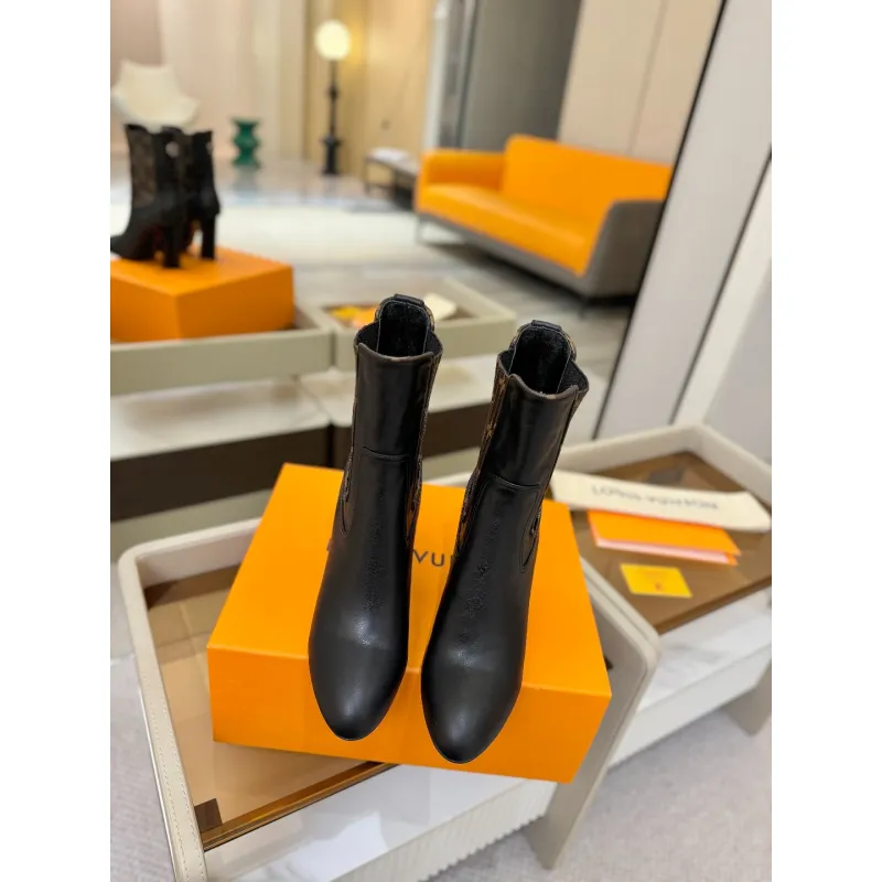Louis Vuitton Shoes for Womens Louis Vuitton boots heel height:9cm #A58305