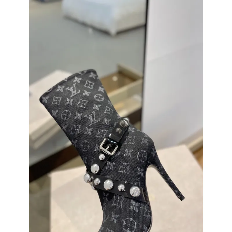 Louis Vuitton Shoes for Womens Louis Vuitton boots heel height:10cm #A58314