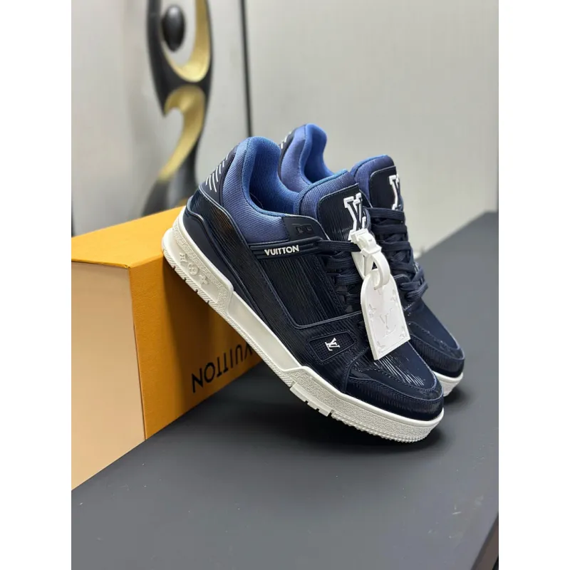 Louis Vuitton Shoes for Louis Vuitton Unisex Shoes #A62090