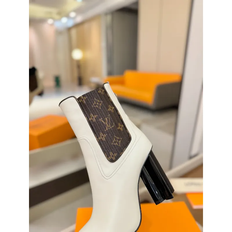 Louis Vuitton Shoes for Womens Louis Vuitton boots heel height:9cm #A58302