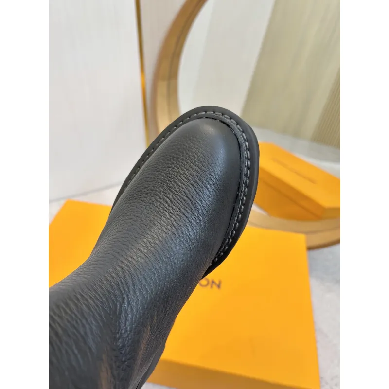 Louis Vuitton Shoes for Womens Louis Vuitton boots #A58261