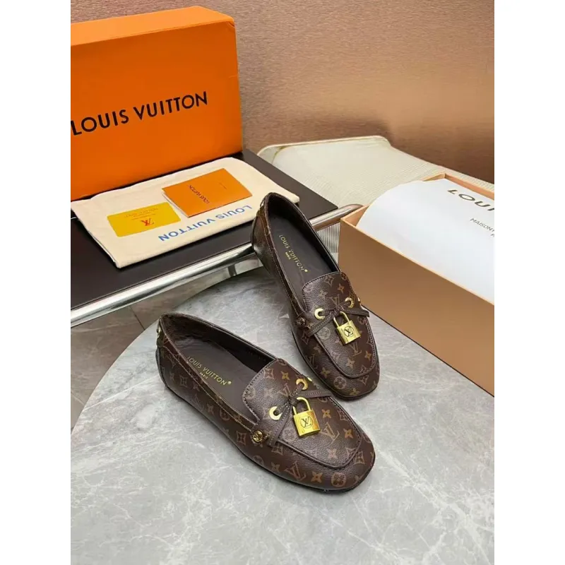 Louis Vuitton Shoes for Womens Louis Vuitton Sandals #A62070