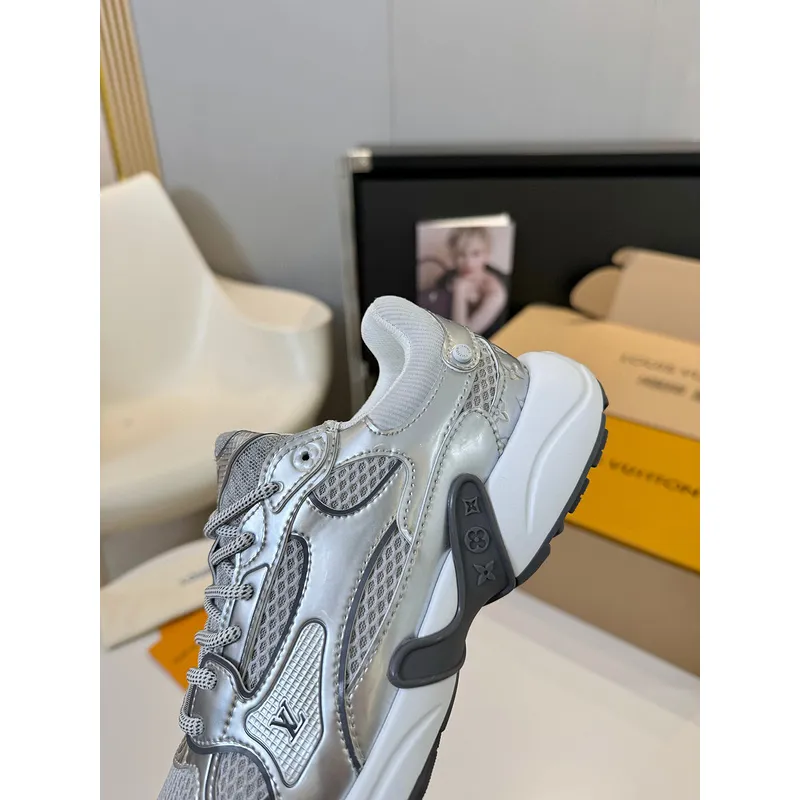 Louis Vuitton Shoes for Womens Louis Vuitton Sneakers #A49594