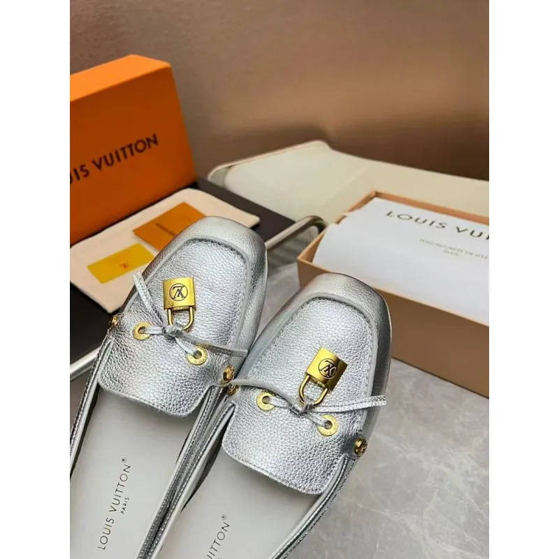 Louis Vuitton Shoes for Womens Louis Vuitton Sandals #A62071
