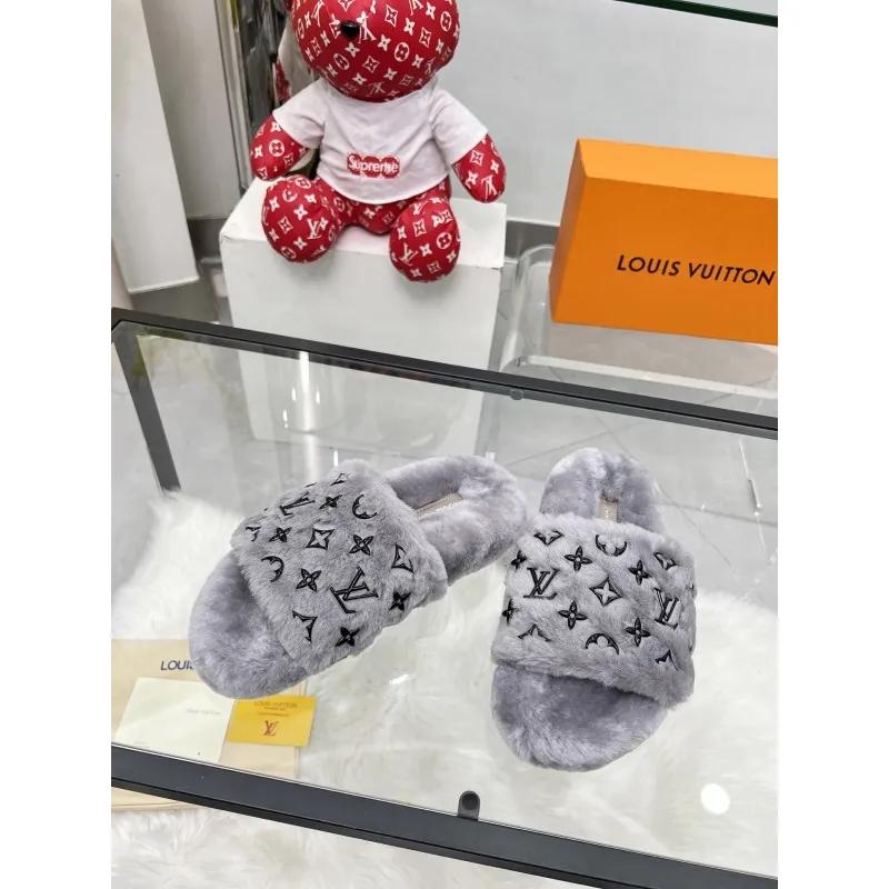 Louis Vuitton Shoes for Womens Louis Vuitton Slippers #A57894