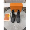 Louis Vuitton Shoes for Louis Vuitton Unisex Shoes #A57903