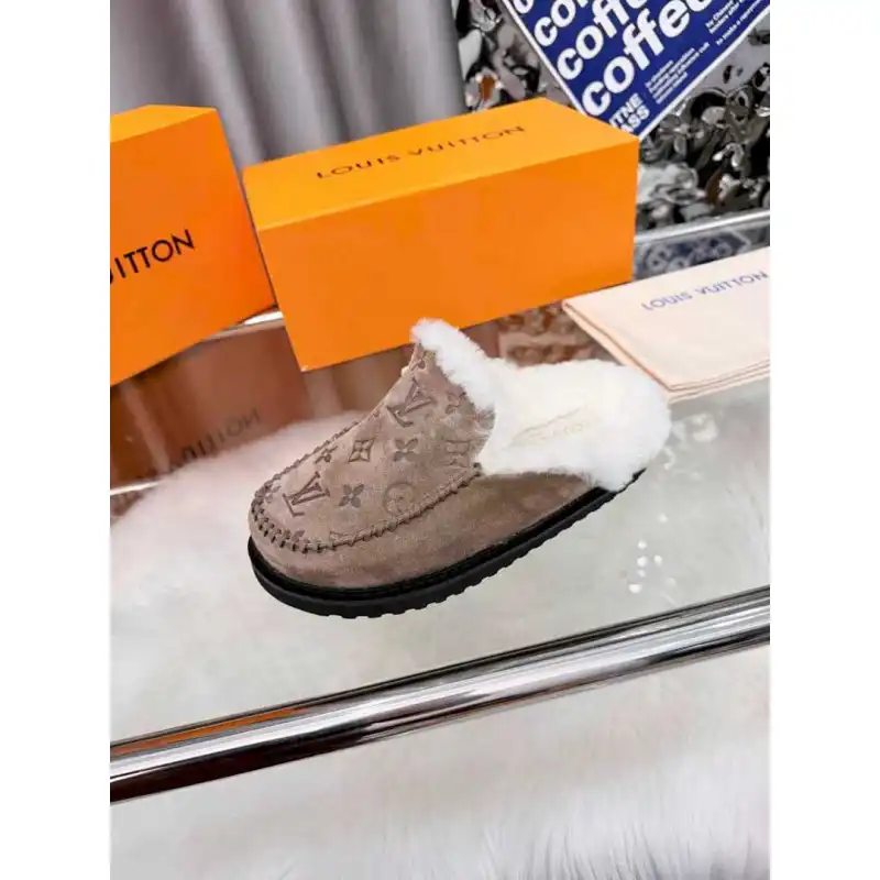 Louis Vuitton Shoes for Womens Louis Vuitton Slippers #A58616