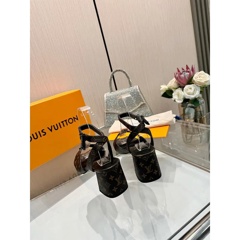 Louis Vuitton Shoes for Womens Louis Vuitton Pumps #A49588