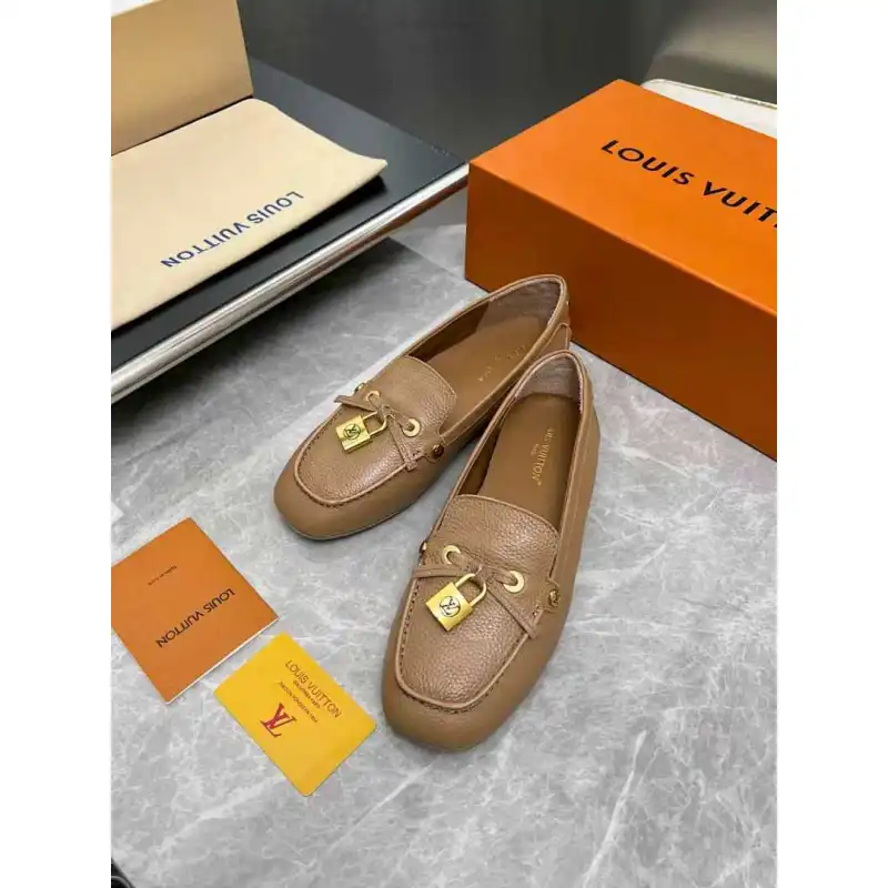 Louis Vuitton Shoes for Womens Louis Vuitton Sandals #A62073