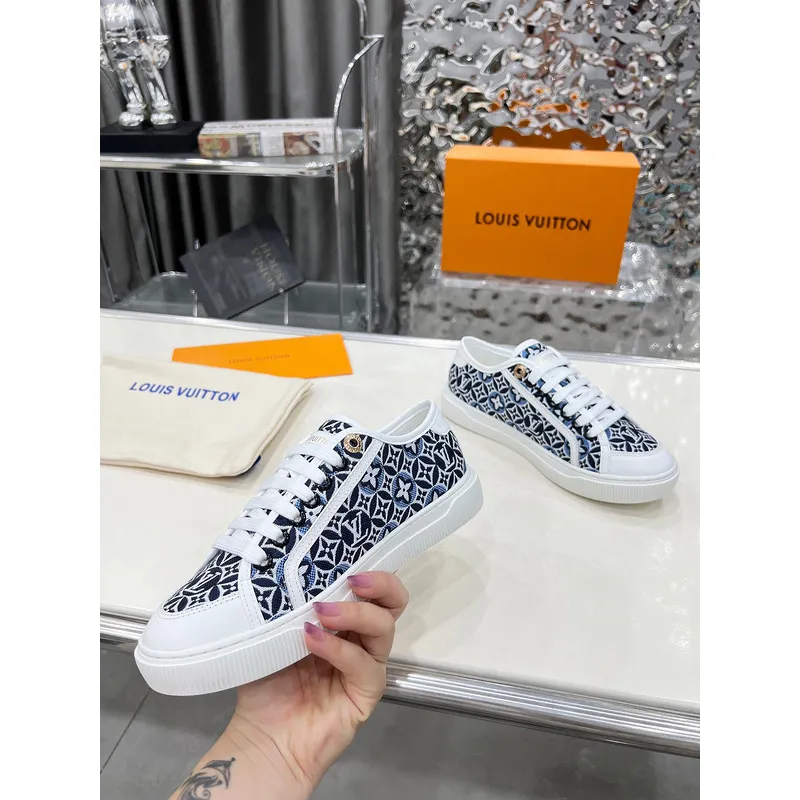 Louis Vuitton Shoes for Womens Louis Vuitton Sneakers Lagoon Monogram #A53226