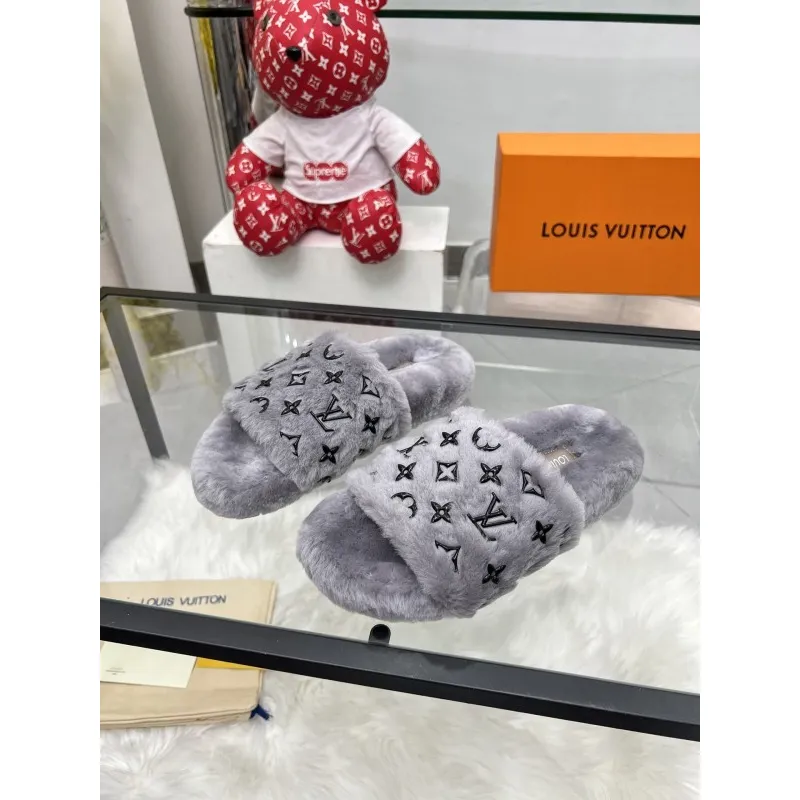 Louis Vuitton Shoes for Womens Louis Vuitton Slippers #A57894