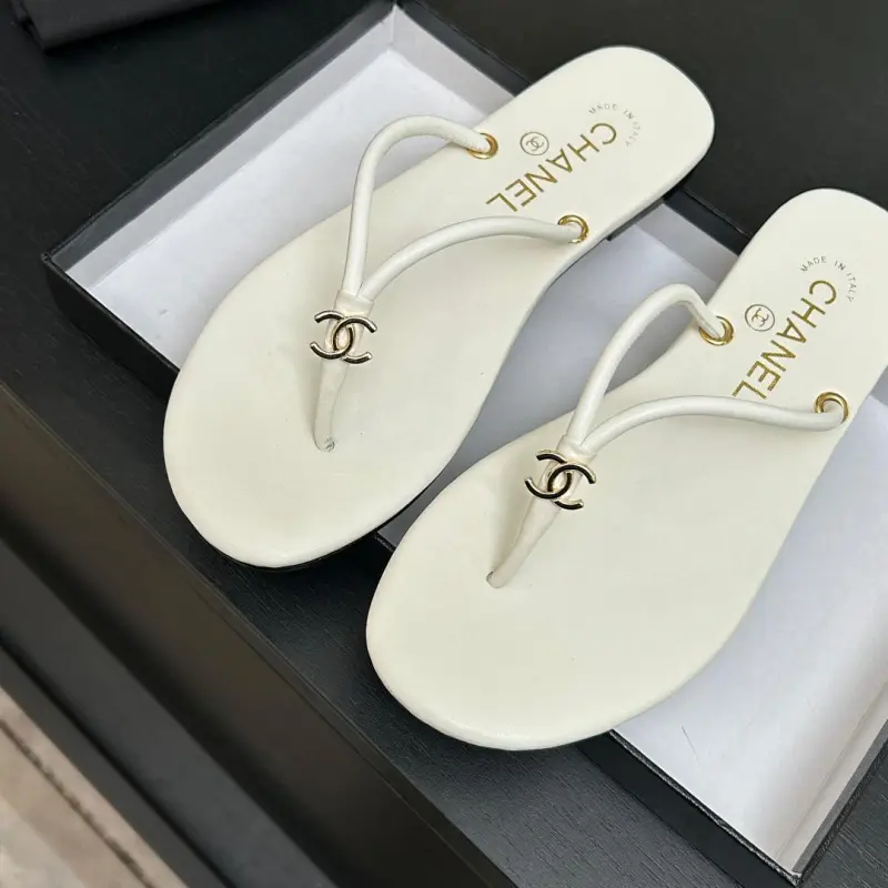 Chanel shoes for Womens Chanel slippers #A63914