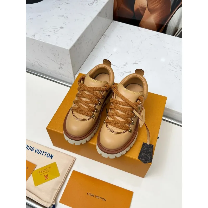 Louis Vuitton Shoes for Louis Vuitton Unisex Shoes 3.5cm #A56853