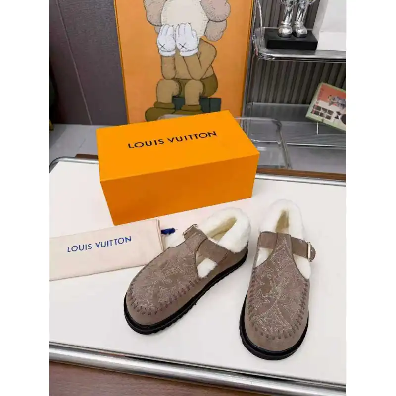 Louis Vuitton Shoes for Womens Louis Vuitton Slippers #A58619 Louis Vuitton Shoes for Womens Louis Vuitton Slippers #A58619