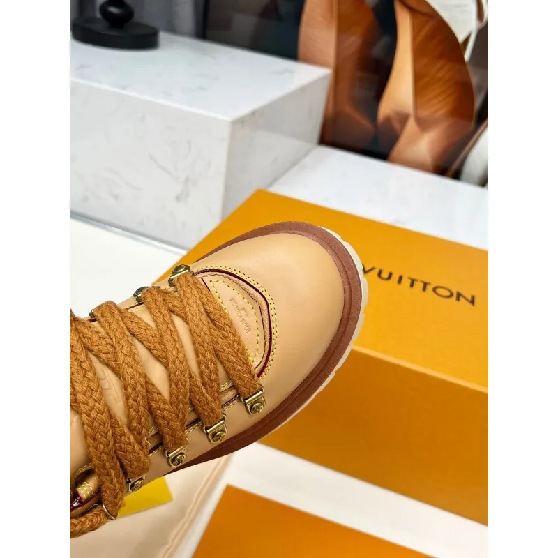Louis Vuitton Shoes for Louis Vuitton Unisex Shoes 3.5cm #A56853