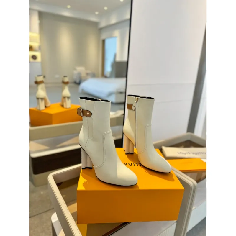 Louis Vuitton Shoes for Womens Louis Vuitton boots heel height:9.5cm #A58320