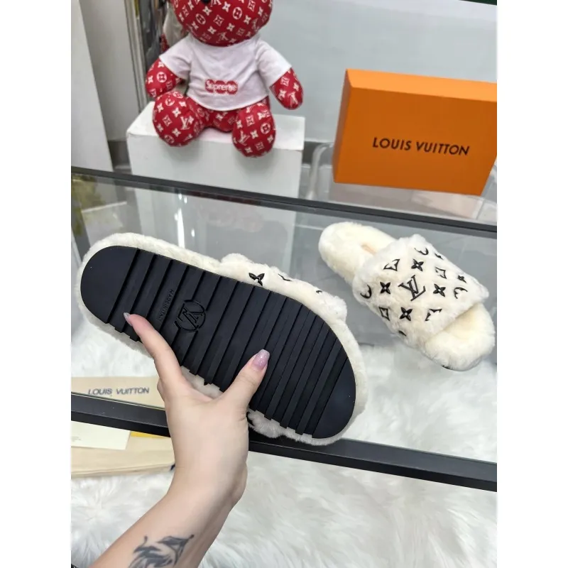 Louis Vuitton Shoes for Womens Louis Vuitton Slippers #A57893 Louis Vuitton Shoes for Womens Louis Vuitton Slippers #A57893
