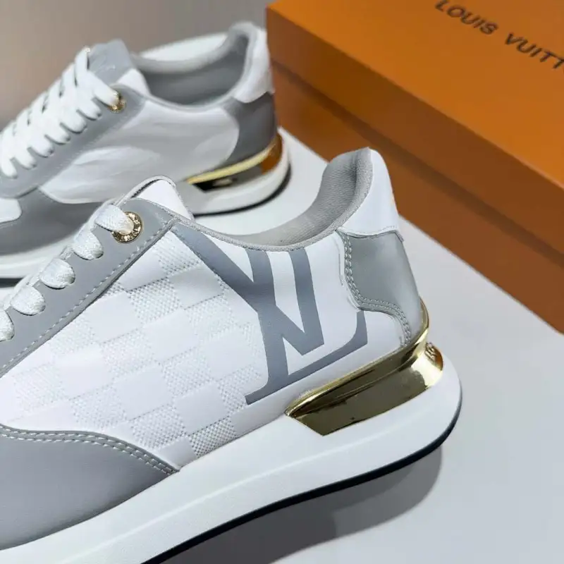Louis Vuitton Shoes for Mens Louis Vuitton Sneakers #A63711