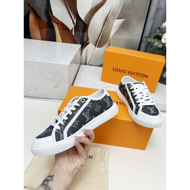 Louis Vuitton Shoes for Womens Louis Vuitton Sneakers #A49378