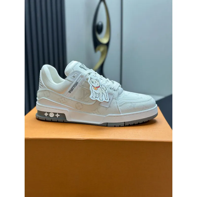 Louis Vuitton Shoes for Louis Vuitton Unisex Shoes #A62089