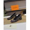 Louis Vuitton Shoes for Womens Louis Vuitton Pumps #A49748