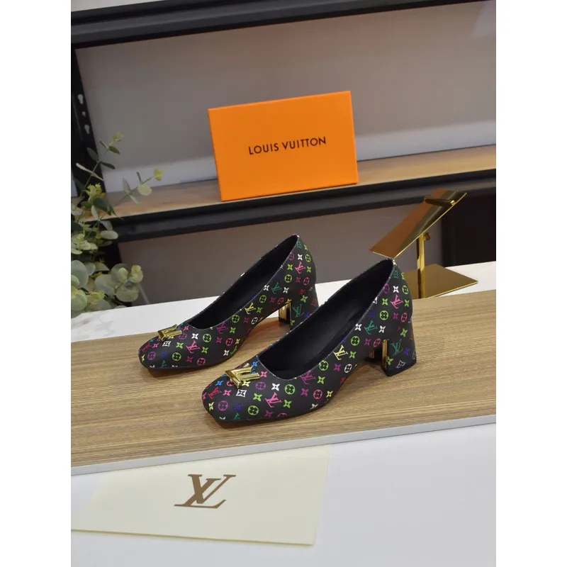 Louis Vuitton Shoes for Womens Louis Vuitton Pumps #A49748
