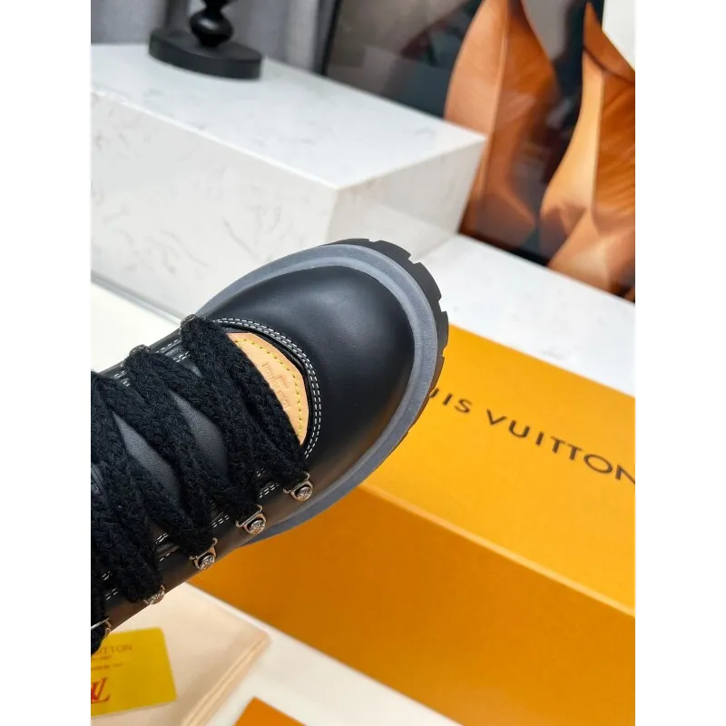 Louis Vuitton Shoes for Louis Vuitton Unisex Shoes 3.5cm #A56847