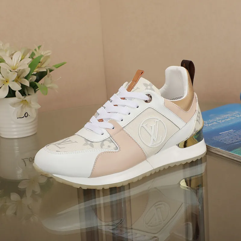 Louis Vuitton Shoes for Womens Louis Vuitton Sneakers #A37362