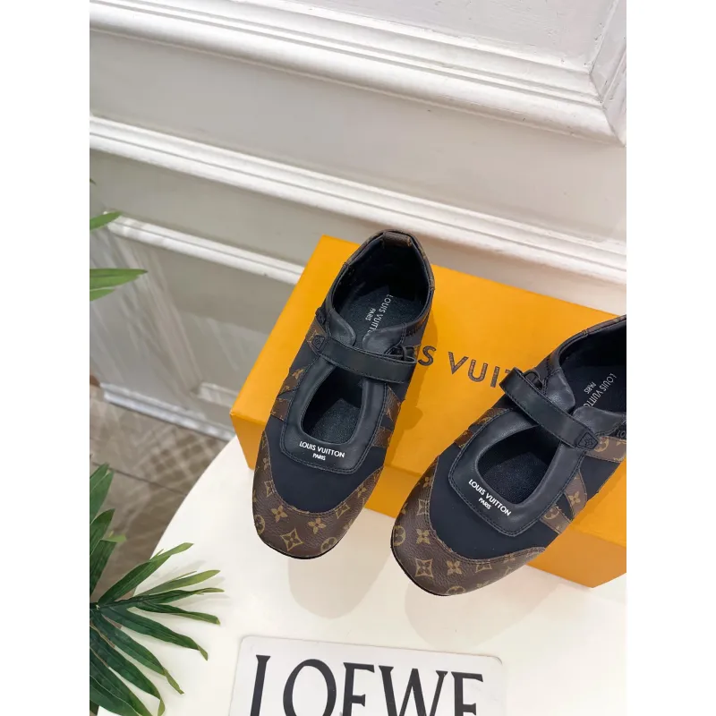 Louis Vuitton Shoes for Womens Louis Vuitton Sandals #A64323