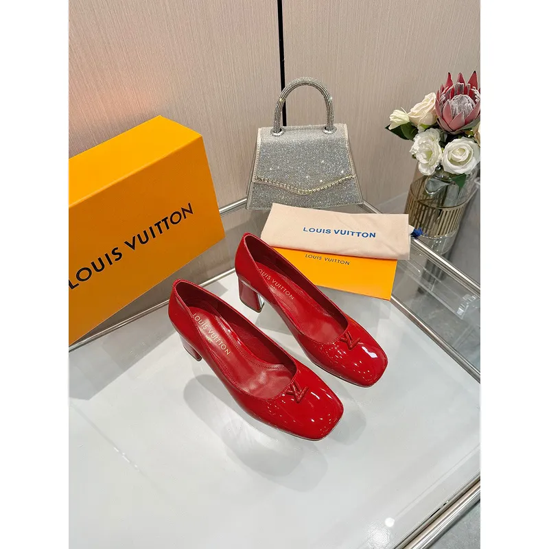 Louis Vuitton Shoes for Womens Louis Vuitton Pumps #A49586