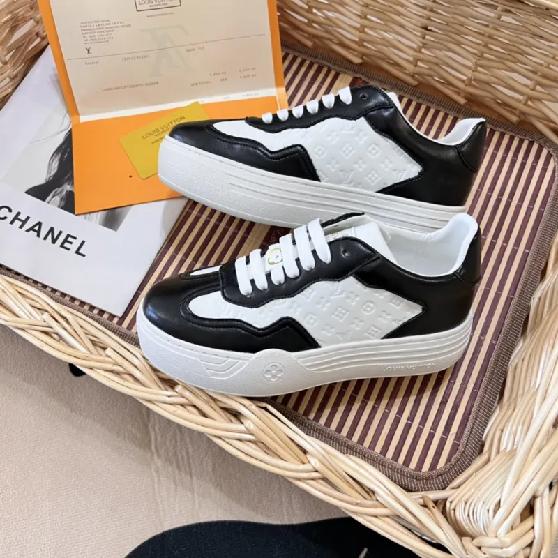Louis Vuitton Shoes for Womens Louis Vuitton Sneakers #A37053