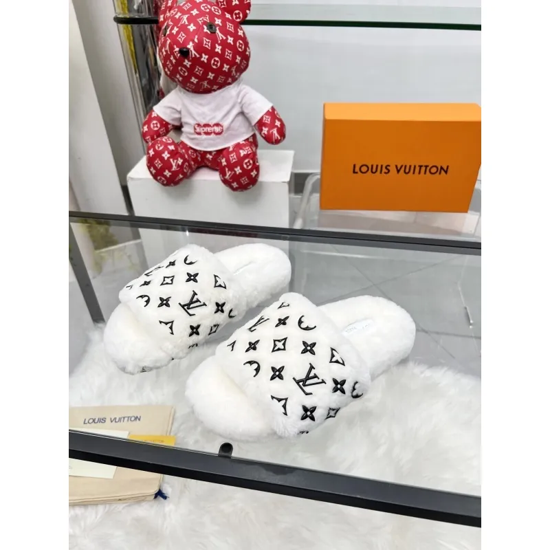 Louis Vuitton Shoes for Womens Louis Vuitton Slippers #A57886